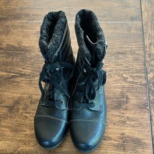 UNR8ED Women's Black Nirvana Combat Boots Size 7.5M